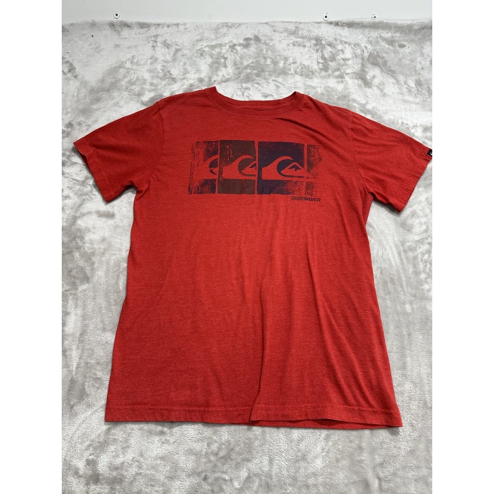 Quiksilver T-Shirt Youth Size X-Large Red Short Sleeve Crew Neck‎ Cotton EUC